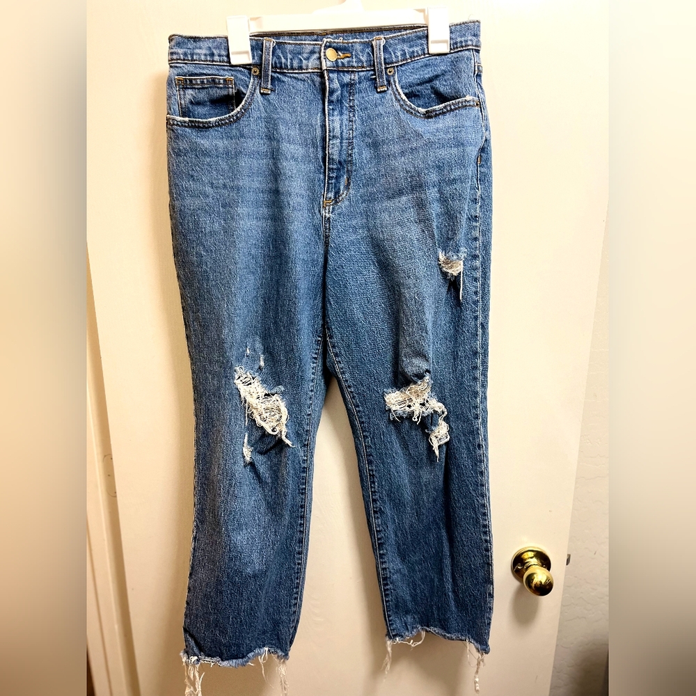Universal Thread 14R Vintage Straight jeans in excellent Distressed Blue Jeans